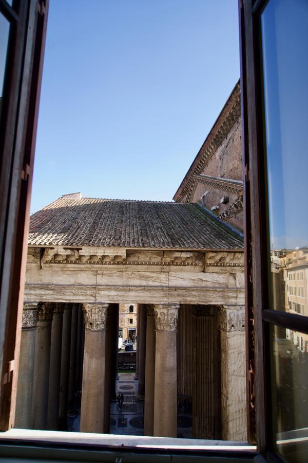 Casa vacanze Luxurious Loft Facing The Pantheon *