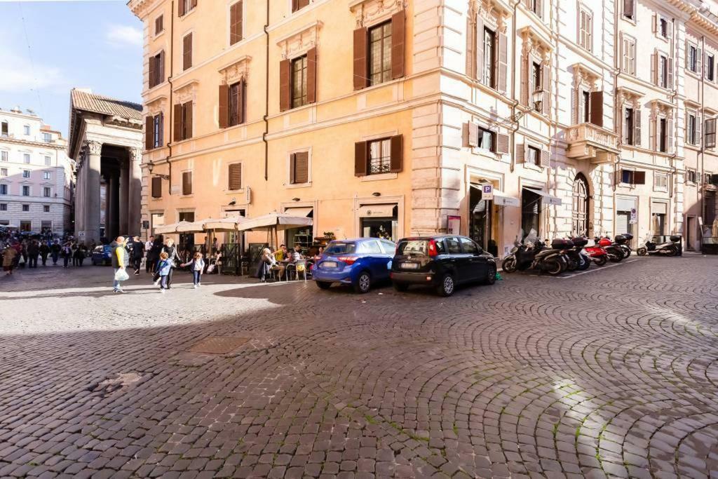 Luxurious Loft Facing The Pantheon Casa vacanze Roma