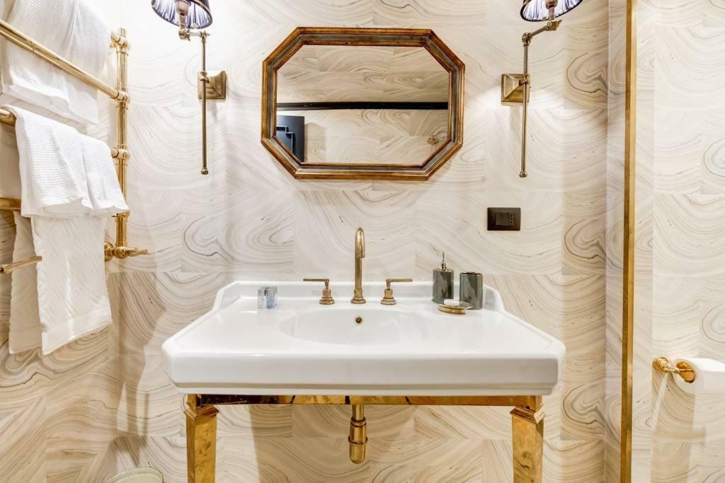 Luxurious Loft Facing The Pantheon Casa vacanze